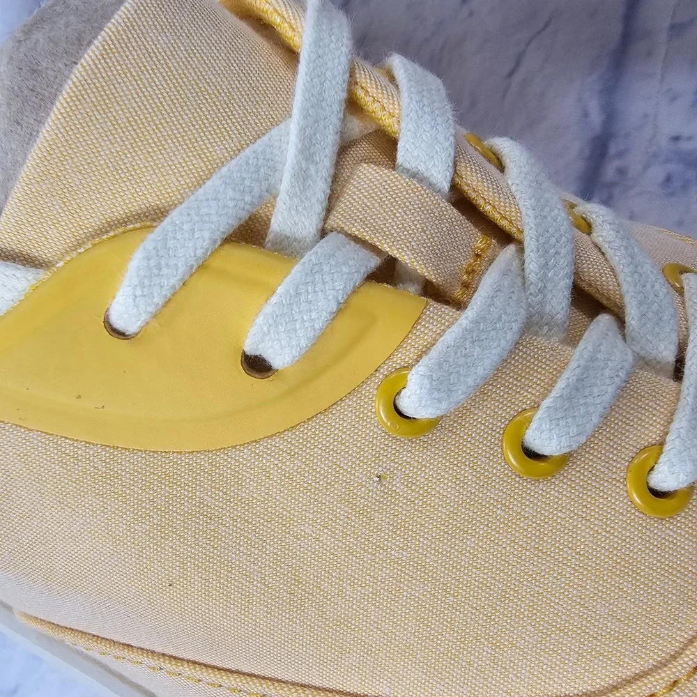 OluKai Tradewind Canvas Sneakers Mens 10 Yellow Island Breathable Lace Up Shoes